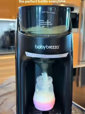 #babybrezza #bottlemaker #momfinds #newbornmusthaves #dealsforyoudays 