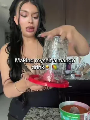 Not only is this mango skin and beauty drink sooo good but it’s also healthy! @Taste Salud  #mango #drinks #skinandbeauty #tastesalud #drinkrecipe 