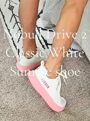 This color combo is everything! 😍 #nobull #dealsforyoudays #runningshoes #workoutshoes #womensshoes