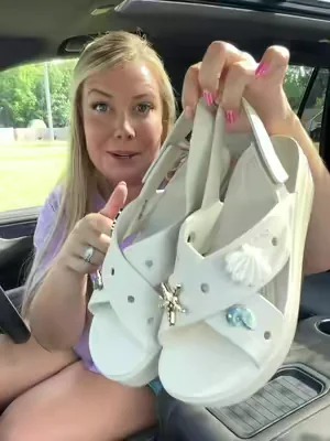 These new crocs Brooklyn cross wedges 😍✨ and the beachy charms are so adorable @Crocs #crocsbrooklynwedge #brooklyncrosswedge #crocssandals #sandals #tiktokshopcreatorpicks 