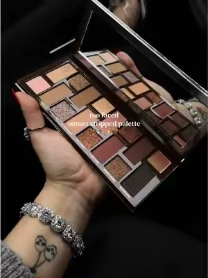 the prettiest chocolate palette @Too Faced #toofaced #toofacedcosmetics #eyeshadow #eyeshadowpalette #dealsforyoudays 