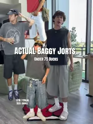 #hm #baggyjorts #mensstreetwear 
