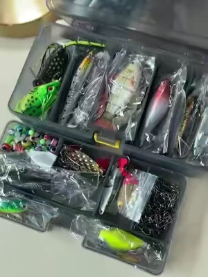 Kit de pesca súper completo 🎣🐟 trae muchísimos señuelos y accesorios para diferentes tipos de pesca y por el precio vale muchísimo la pena. #dealsforyoudays #tiktokshopsummerturnup #summerwins #fishing #TikTokShopCreatorPerks