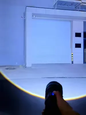 🎯 Si tu vieja linterna no te sirve, esta es tu señal.La Hoodink 2-en-1 tiene luz ajustable, zoom y pantalla digital de batería. ¿Lo mejor? También es power bank. Ideal para camping, pesca o seguridad en tu garaje. 💪 Recárgala y olvídate de pilas. \#linternaPotente #Hoodink #outdoorgear #emergencia#DealsforYouDays 