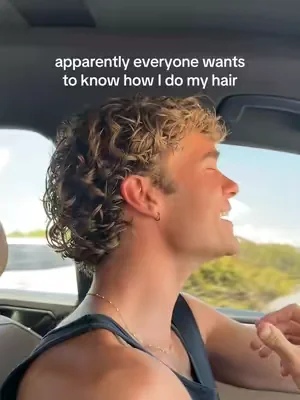 it’s easy af 🤙 #menscurls #menshair #menshaircut 