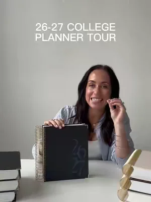 type a college planner tour!! an organized college students dreammm planner #planner #collegehacks #collegeplanning #studentplanner 