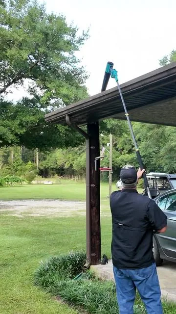 4-in-1 cordless yard tool with 8-inch mini chainsaw, pole saw, leaf blower and gutter blower. Features 800W brushless motor, automatic oiling, quick chain adjustment, telescoping 10–16 ft reach, 120° blower rotation and lightweight 7 lb design for trimming branches, clearing leaves and cleaning gutters. #dealsforyoudays #summervibes #blower #chainsaw #thrivingcountry 