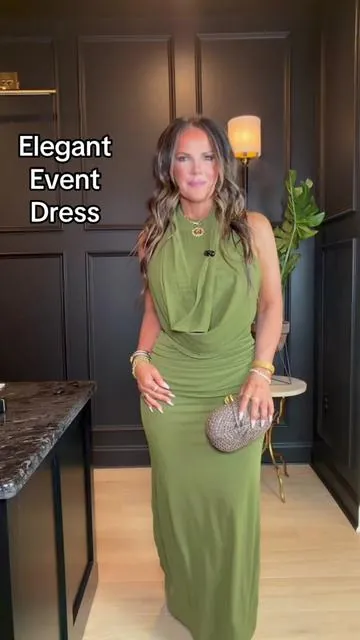 This is a staple piece in my closet for any event coming up throughout the year absolutely fabulous #fyp#dress #dress #dresses 