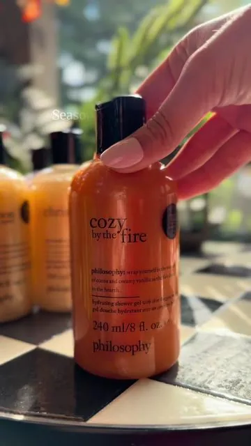 Philosophy 5 piece seasonal bundle is here @QVC, Inc 🛁🎁🎄 #philosophyshowergel #qvcfinds #christmasgiftideas #philosophybundle #beautybundles 