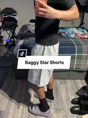 #fashiontok #OOTD #baggyshorts #dealsforyoudays 