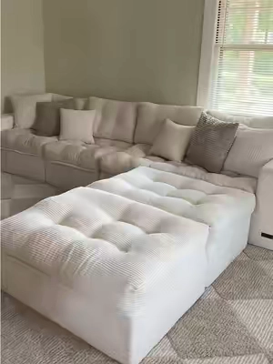 the prettiest boneless couch I’ve ever seen 🤍 #bonelesscouch #cloudcouch #sectionalcouch #modularcouch 