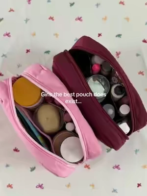 Omg, this is literally the cutest bag ever and the space is INSANE. I just transferred all my makeup into it, and there’s still SO much room left! My old bag was seriously bursting at the seams. I’m obsessed with this adorable pattern, and the material feels super durable. You need this in your life! #makeupbag #makeuppouch #travelbag #dealsforyoudays #summerwins 
