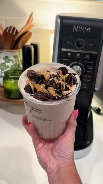 The best impulse buy we’ve ever made 🤤🍦🤌🏼 the ice cream store could neverrr make it this good @Ninja Kitchen #ninjacreami #icecreammachine #icecreammaker #homemadeicecream #kitchenfinds 