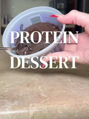 High protein dessert with GOOD INGREDIENTS yes please #proteindessert #highprotein #highproteindesserts #proteinsweets 