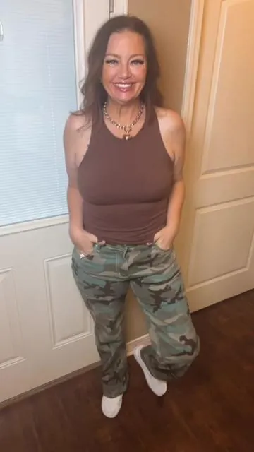 #outfitinspo #camopants #camo #womensjeans #ootdstyle 