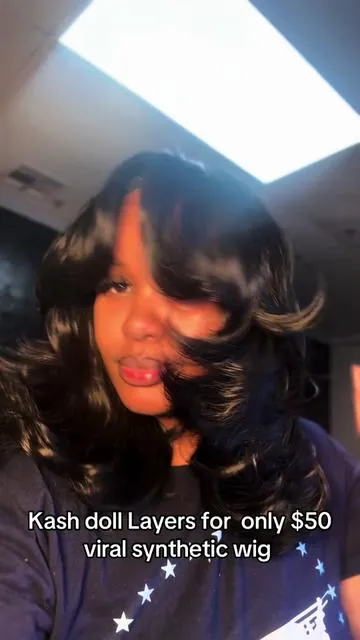 I’ll never tell a lie this wig is perfect if you don’t know how to pluck or install this wig is for you  it’s everything straight out the pack alredy layered I did add heat at the top to make it more flat  #kashdollhair #cheaplayers #syntheticwiginstall #baddieonabudget💅🏼 