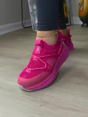 #womenshoes  #workshoes  #nonslipshoes  #safetyshoes  #tiktokshopcreatorpicks 