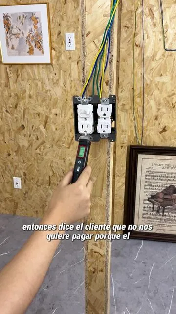 Encuentre rápidamente los problemas y corríjalos#electrical #voltagetester #diytools #tiktokshop #KAIWEETS #fyp 