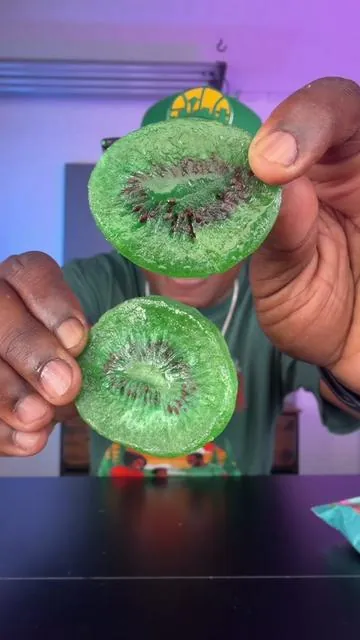 Yo those watermelon kiwis are definitely my favorite #finalbosssour #driedfruit #sourcandy #snacks #tiktokshopsummersale 
