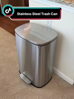 In case you missed it last time…  #trashcan #kitchentrashcan #trashbin #stainlesssteel #basurero 