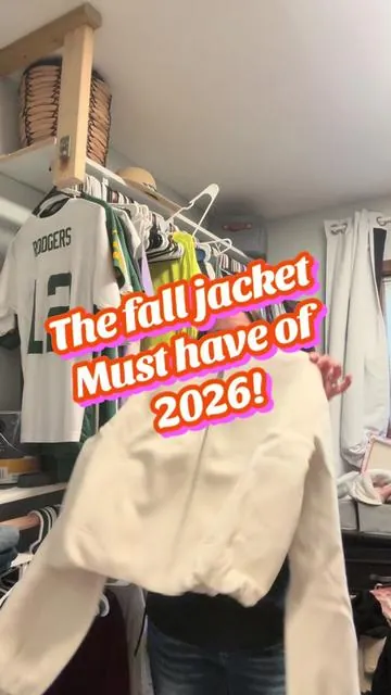 I know I know it’s still summer, but fall is right around the corner! And this jacket is already a must have for the season! #fallfashion #falljackets #womensfashion #tiktokfashion #summerwins 