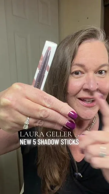 New neutral shadow stick 5 pc bundle deal. #lauragellerbeauty #shadowstick #neutraleyeshadow #creameyeshadow #tiktokshopcreatorpicks 