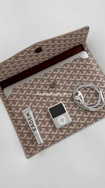 #laptopsleeve #laptopaccessories #aestheticsetup #techaccessories #girlythings 