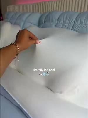 these cloud cooling pillows are ice cold ☃️✨ #coolingpillow #coolingpillowcases #mellowsleep 