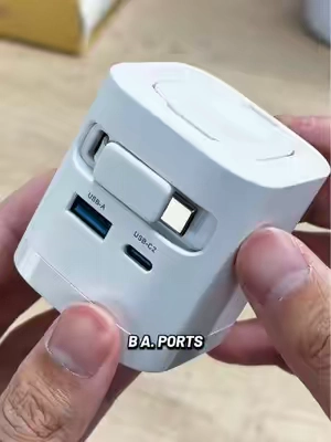 This One Charger Replaced Everything I Carry 🤯
 #appleaccessories
 #charger
 #tiktokshopfinds
 #TechGadgets
 #travelessentials