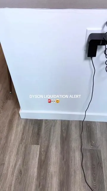 QVC just added the new Dyson PencilWash to their liquidation sale, and I couldn’t believe the price. 👀 If you’ve been waiting to upgrade your floor cleaning routine, this is the best deal I’ve seen! #dyson #dysonpencilwash #wetvacuum #dysonwetcleaner #cleanfloors 