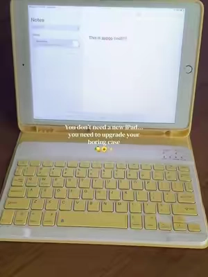 Just in time for back to school! #ipadcase #yellowipadcase #wirelesskeyboard 