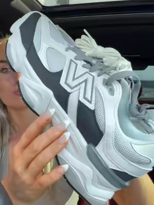 GET THEM WHILE THEY'RE ON SALE #newbalance #newbalance9060 #OOTD #sneakers 
