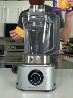 It’s a Blender, Food Processor & MORE all in one! This is the Ninja FOODi Blender Ultimate System! #blender #foodprocessor #ninjakitchen #KitchenHacks #ninjablender 