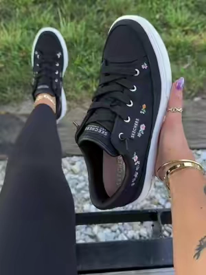 @QVC, Inc #skechers #skecherssandals #sneakers #shoes #qvcloyaltyprogram 