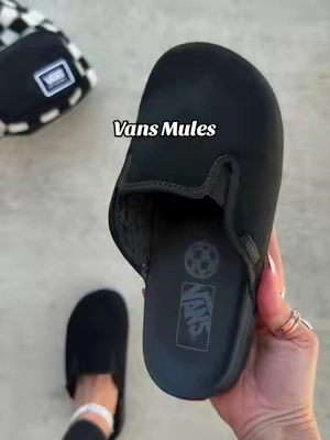 These run slightly big. I stuck with my true size so there is room for cozy socks 🖤 @vans #vans #sliponshoes #mules #falloutfits 