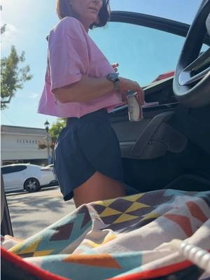 Size small I did my true to size and they fit perfect 

#crzyoga #crzdolphinshorts #womensclothing 