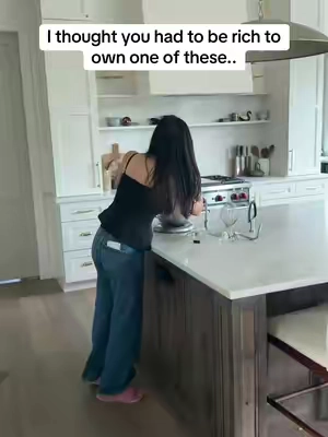 If you’ve ever wanted a kitchenaid stand mixer now is the time to grab one #kitchenaid #standmixer #mixer #kitchenaidstandmixer #kitchengadgets 