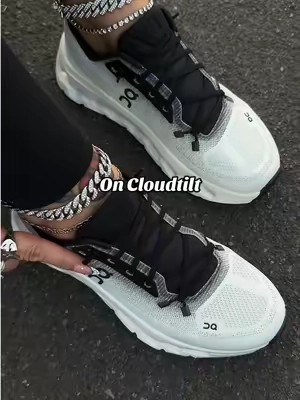 My new go-to walking shoes ✨🖤 @Evans Sneakers #oncloud #oncloudtilt #walkingshoes #runningshoes #comfyshoes 