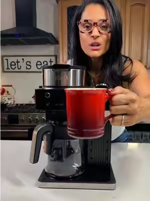 The Ninja Espeesso & Grounds Barista System is insane!  This ninja coffee machine has me IMPRESSED @Ninja Kitchen #ninjacoffeemaker #coffeemachine #coffeemaker #tiktokshopcreatorpicks 