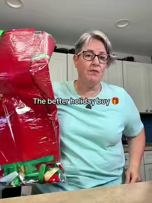 With the 100pc set, not only do you get twice the number of bags and tags, but you also get two more sizes - there’s a bag for everything. #christmasgift #wrappingpresents #wrappinghacks #holidaygifts  #giftbags  @QVC, Inc 