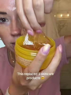 #medicubeskincare #medicube #kojicacid #tumeric #summervibe 