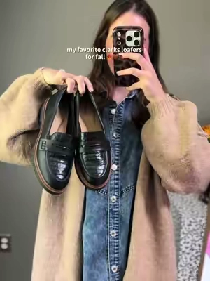 Clarks black leather loafers are back in stock at @QVC, Inc   These were a huge favorite last year and sold out so quick but they are now back in stock so make sure to grab your size if you want them! 🍂🤎👞 #clarksshoes #clarks #loafers #fallfashion #qvc 