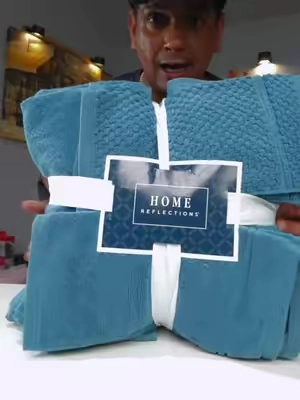 Did you know that your supposed to replace those dingy towels you still have!?! 😬 #backtoschoolshopping #tiktokmademebuyit #tiktokshopcreatorpicks #tiktokshopsummersale #towelset 