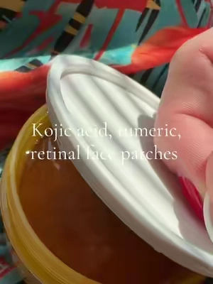 New drop! The price is amazing! Kojic acid, tumeric and retinal to help with brightening, fine lines and hydration. So far these are amazing! #skincare #medicube #moisturizer #facemask 
