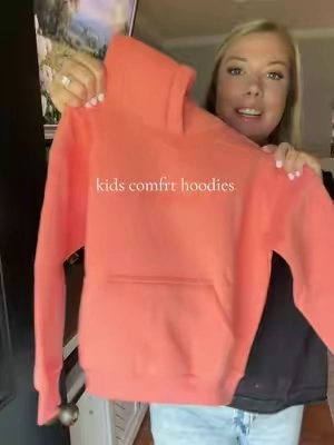 Comfrt dropped kids hoodies 👏🏻💗 and they are super soft #kidscomfrt #kidsclothes #backtoschoolshopping #comfrtkids 