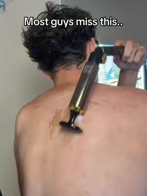 So cool #backhair #shaving 