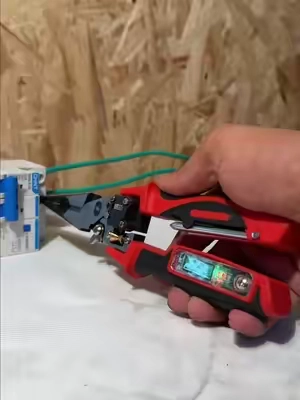 Probé esta herramienta 10 en 1 con 10 cables… ¡y no esperaba este resultado! 😱🔪#herramientas #DIY #ToolTok #TikTokshop #bricolajeautomotriz 