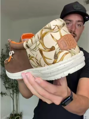 #camoshoes #deerhunting #heydudecamo #heydudeshoes #tiktokshopcreatorpicks 