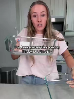 Mind BLOWN 🤯 all 9 x 13 casserole dishes should be this way!!! I’m just glad I was able to get my hands on one!! #casserole #bakeware #cooking #dishes #KitchenHacks 
