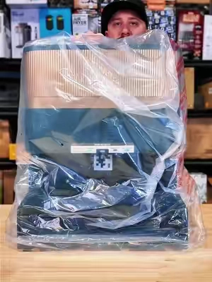 The Shark PowerDetect UV Reveal 2-in-1 is amazing #shark #powerdetect #uvreveal #robotvacuum 